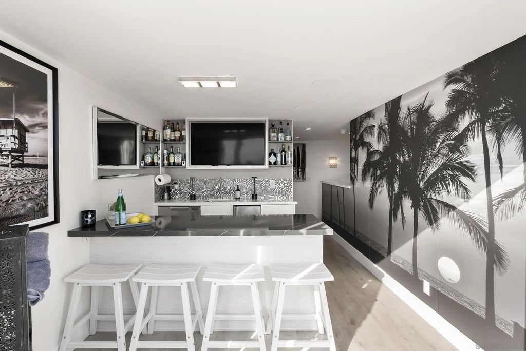 Photo of 506 S Pacific St, Oceanside, CA 92054 (MLS # 260004494)