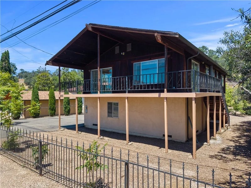 3155 E State Hwy 20