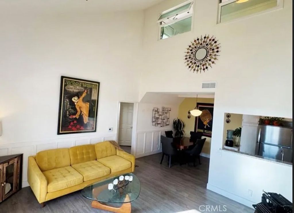 Photo of 13801 Oxnard St #206, Valley Glen, CA 91401 (MLS # SR25270065)