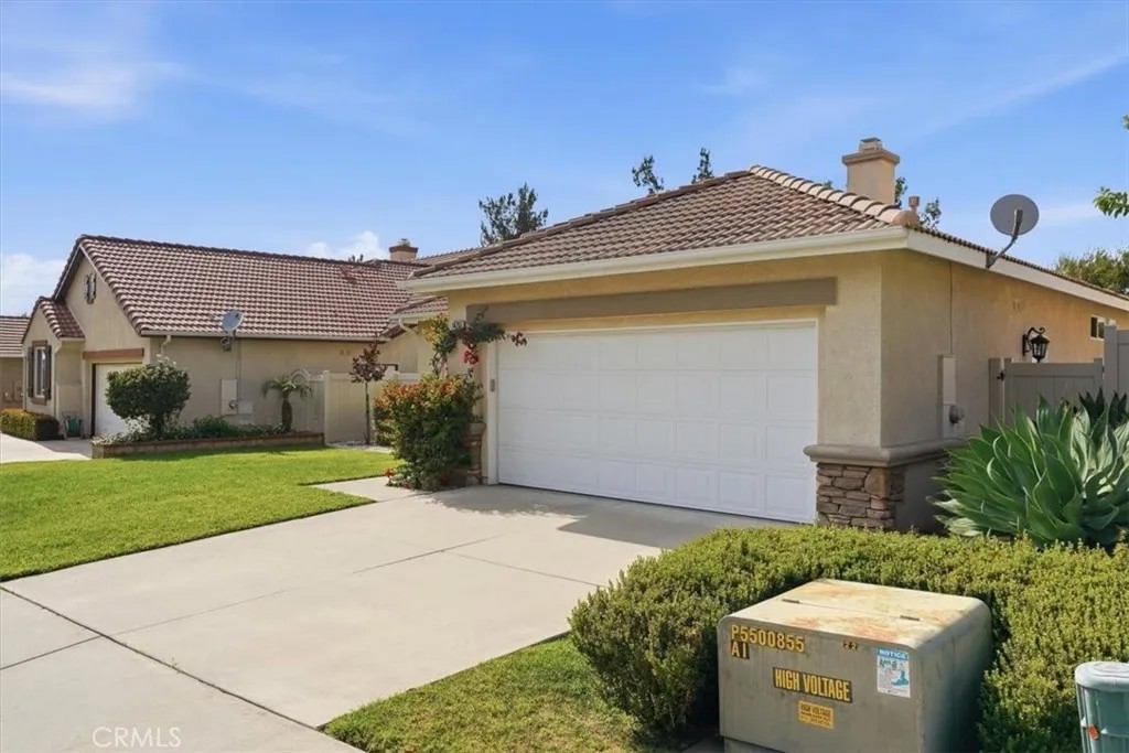 14751 Grandview Drive