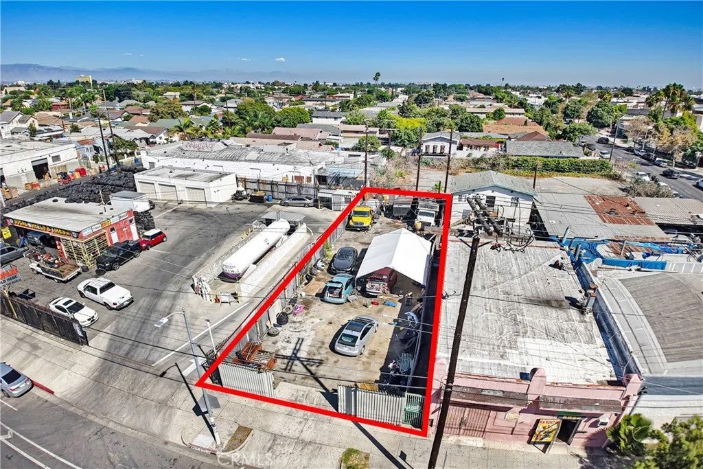 Photo of 5513 Avalon, Los Angeles, CA 90011 (MLS # OC26215903)