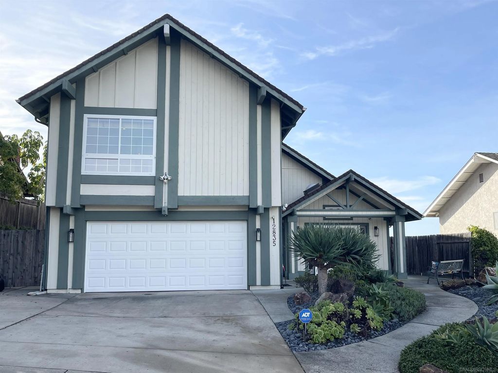 Photo of 12835 Via Caballo Rojo, San Diego, CA 92129 (MLS # 250045954)