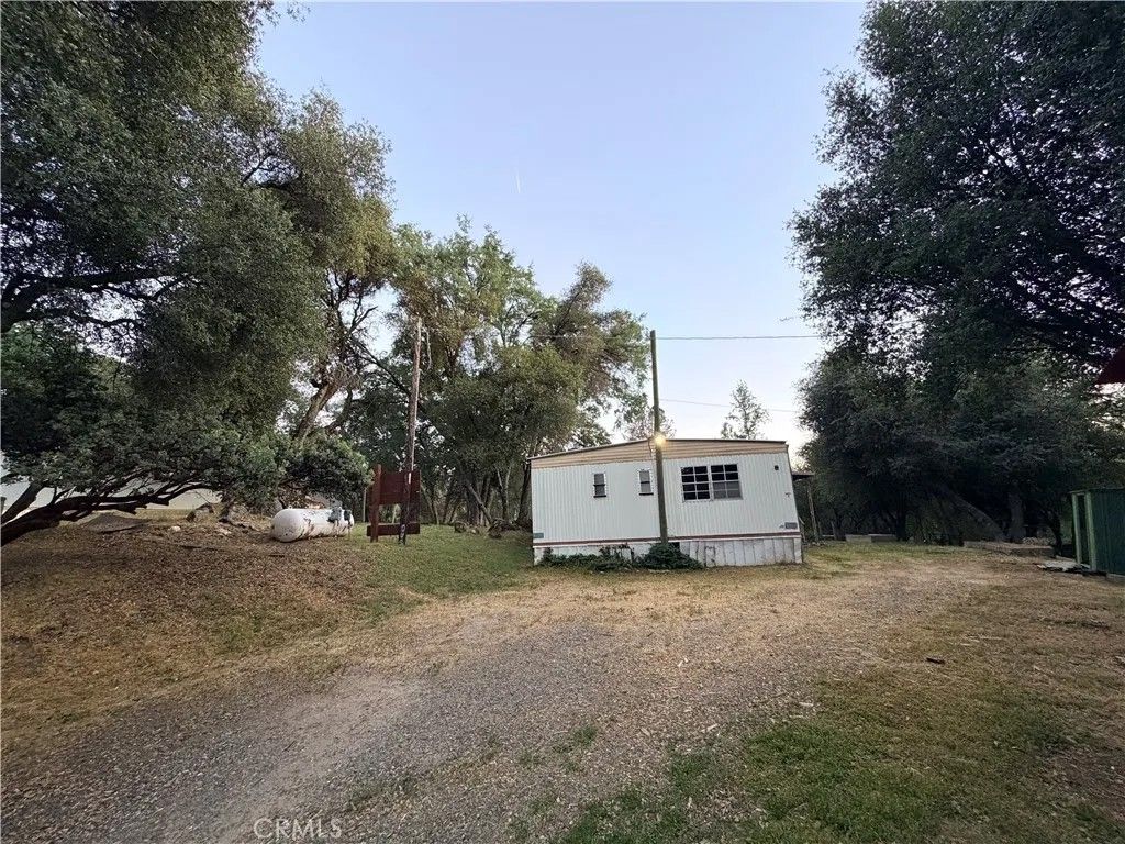 Photo of 38833 Terri Lane, Oakhurst, CA 93644 (MLS # MP26076910)