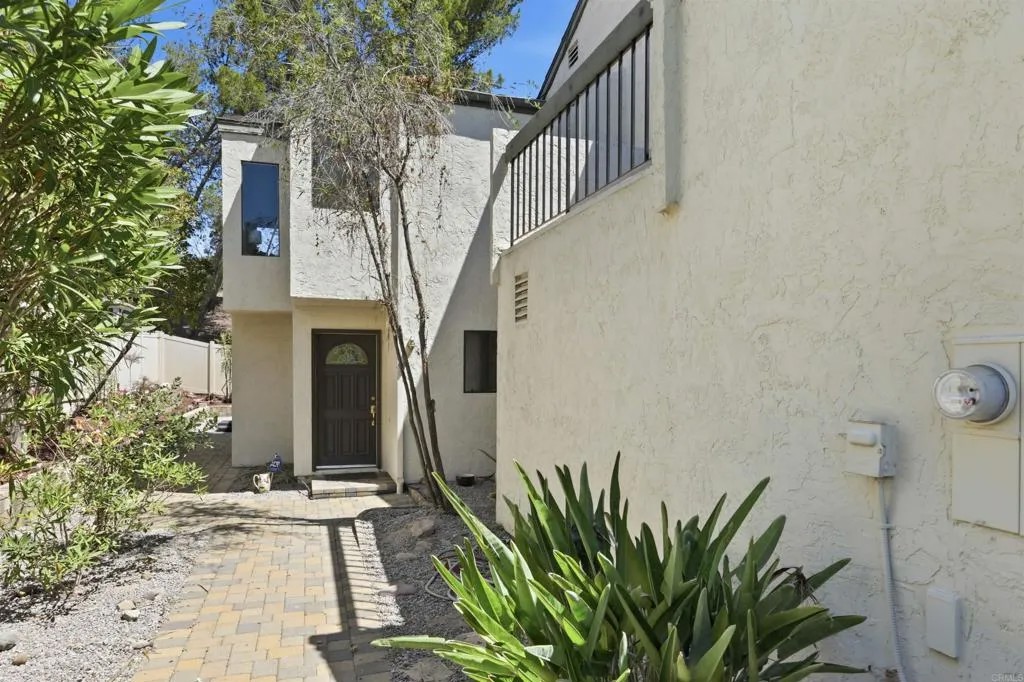 6116 Portobelo Court