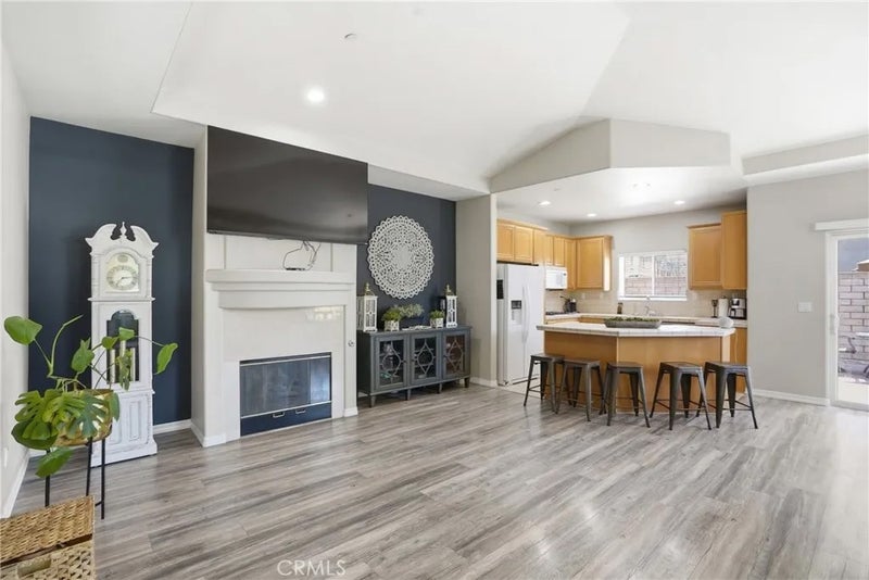 2354 Eastbury