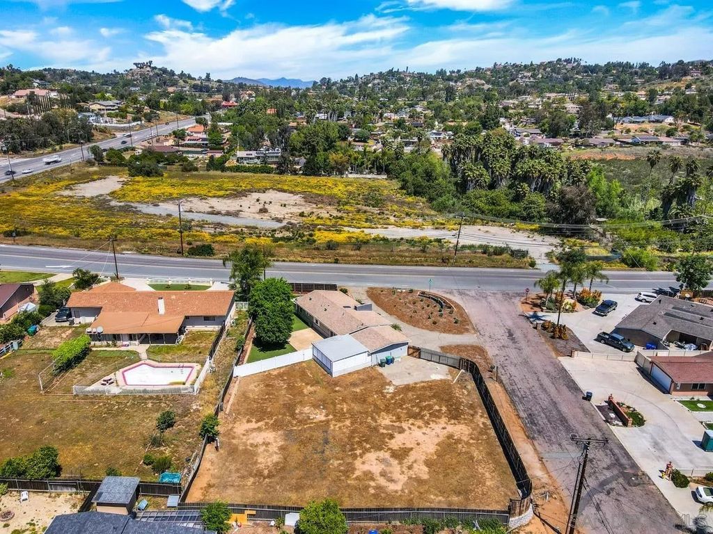 Photo of 1810 Jalisco Road, El Cajon, CA 92019 (MLS # 250042267)