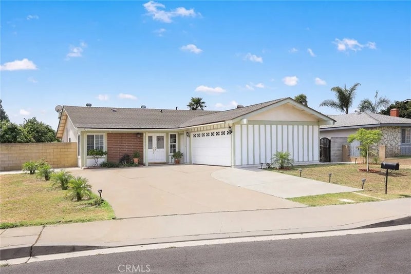 835 Jacaranda Street