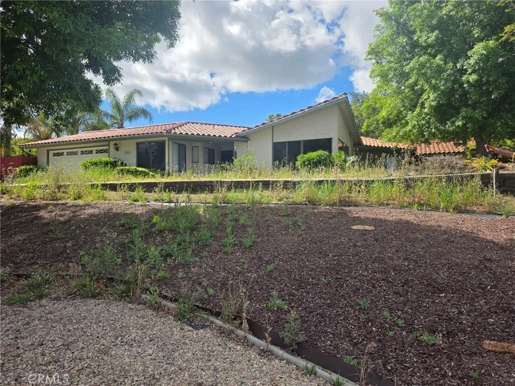 Photo of 45695 Buckeye Ln, Hemet, CA 92544 (MLS # PW26079371)