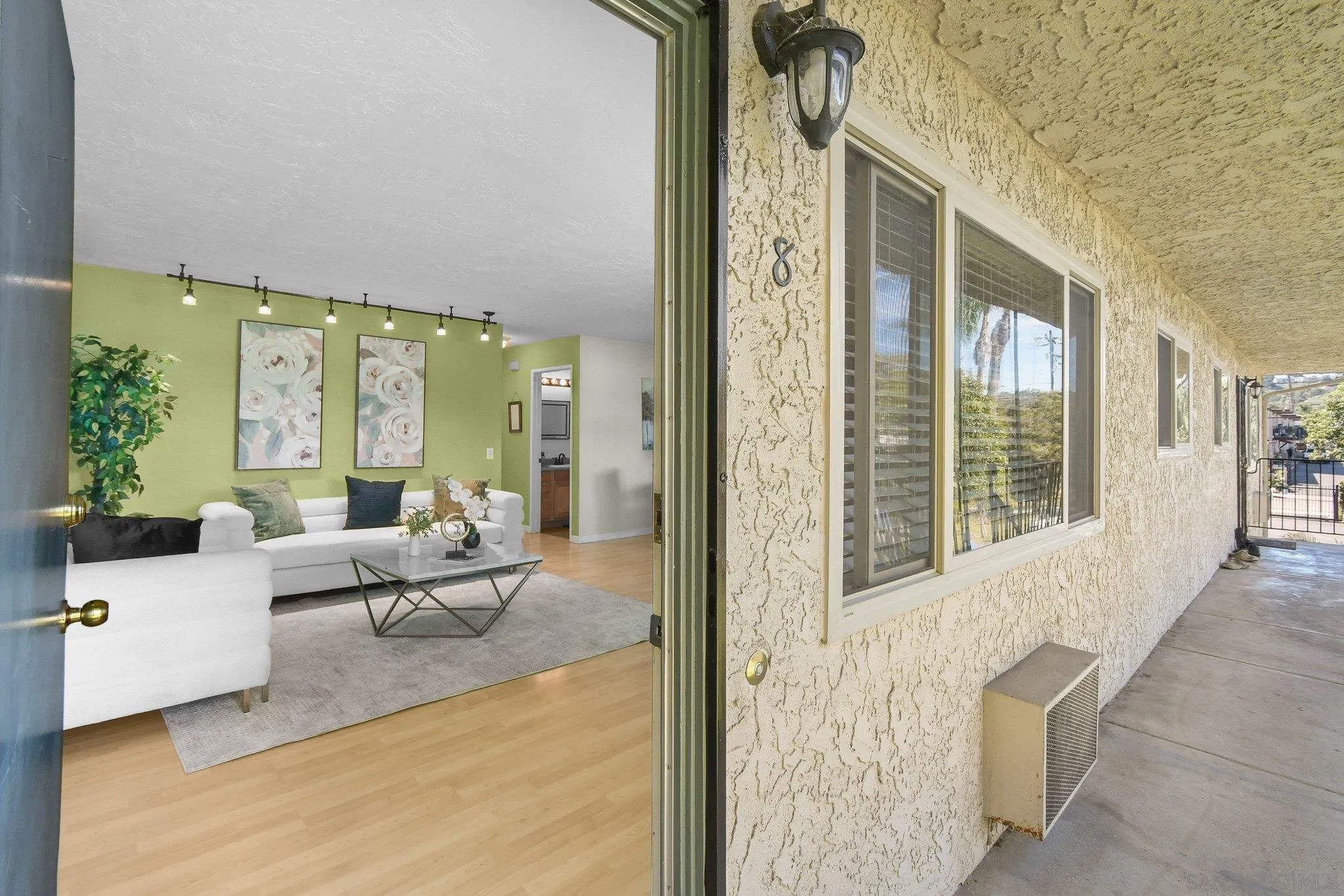 403 Emerald Ave APT 8