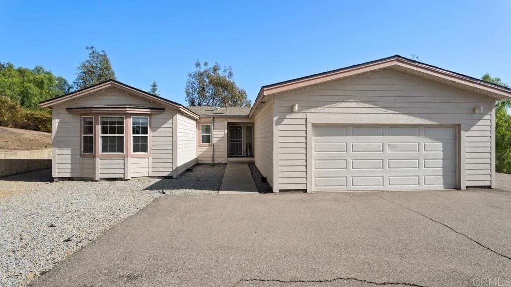 18453 Ramona View Dr
