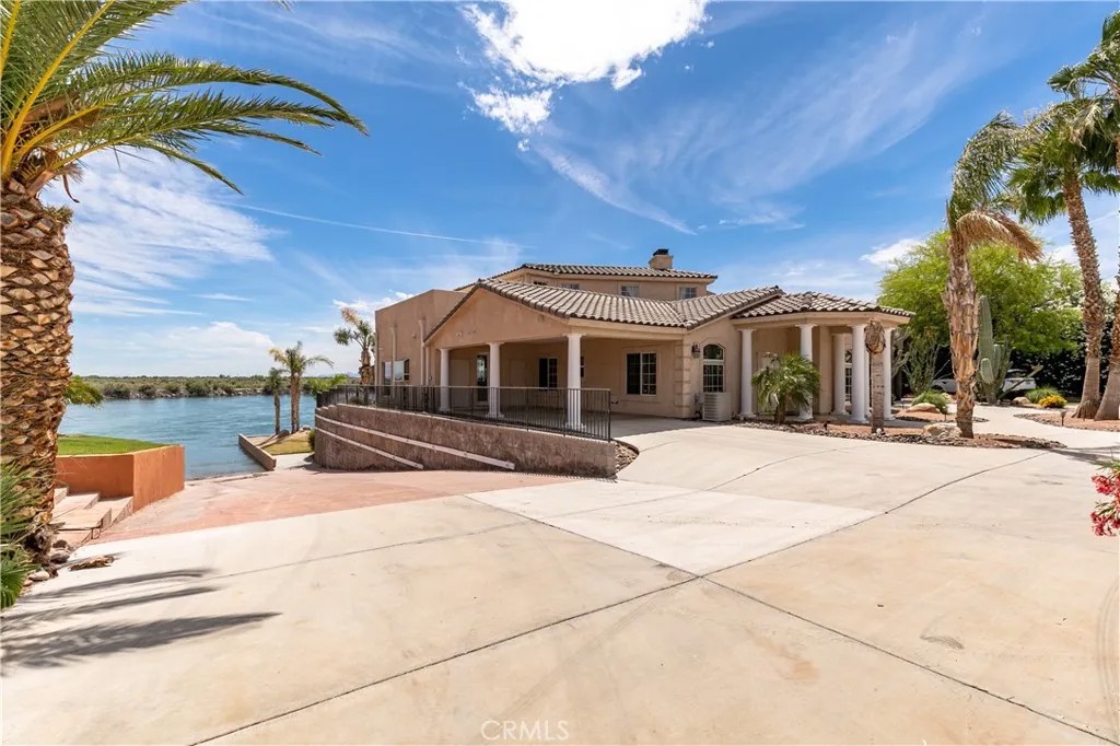 7899 Rio Vista
