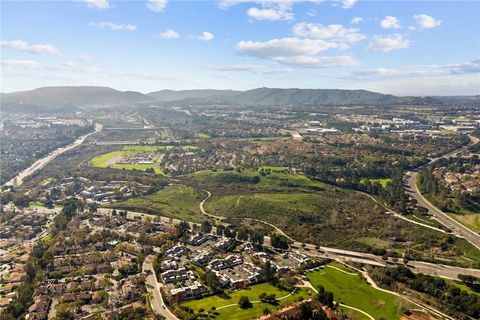 Tiny photo for 5 Robin Hill Ln, Laguna Hills, CA 92653 (MLS # OC26000706)