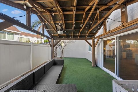 Tiny photo for 5 Robin Hill Ln, Laguna Hills, CA 92653 (MLS # OC26000706)