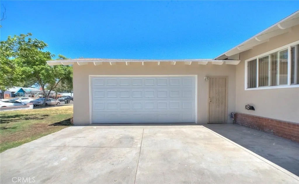 1217 W Vesta