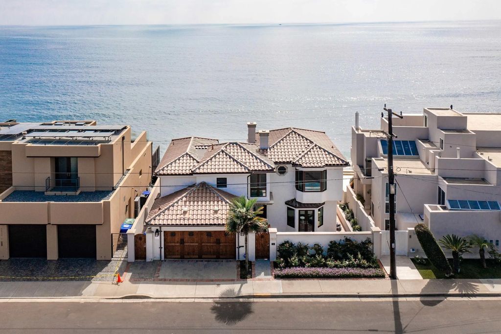 Photo of 5570 Calumet Ave, La Jolla, CA 92037 (MLS # 260008160)