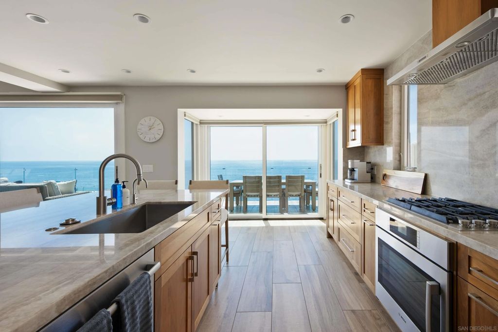 Photo of 5570 Calumet Ave, La Jolla, CA 92037 (MLS # 260008160)