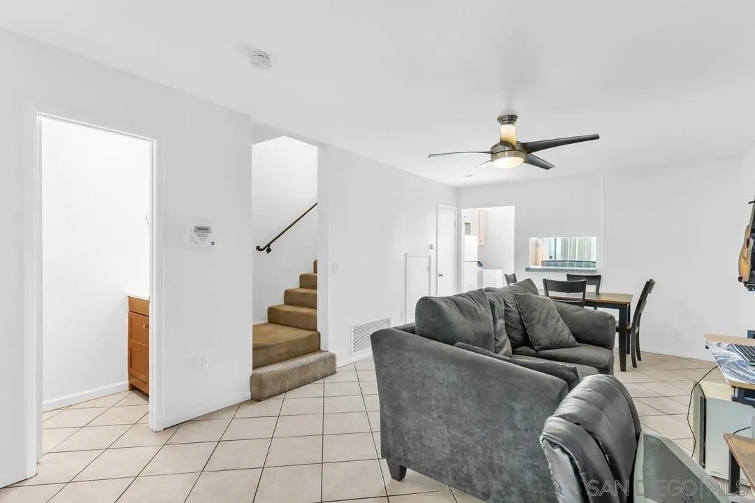 888 Cherrywood Unit 3