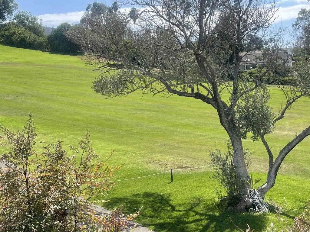 1054 La Sombra Drive