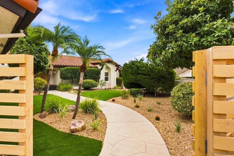 4153 Vista Bonita Lane