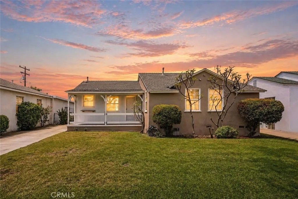 Photo of 5403 Lemoran Avenue, Pico Rivera, CA 90660 (MLS # DW26074541)