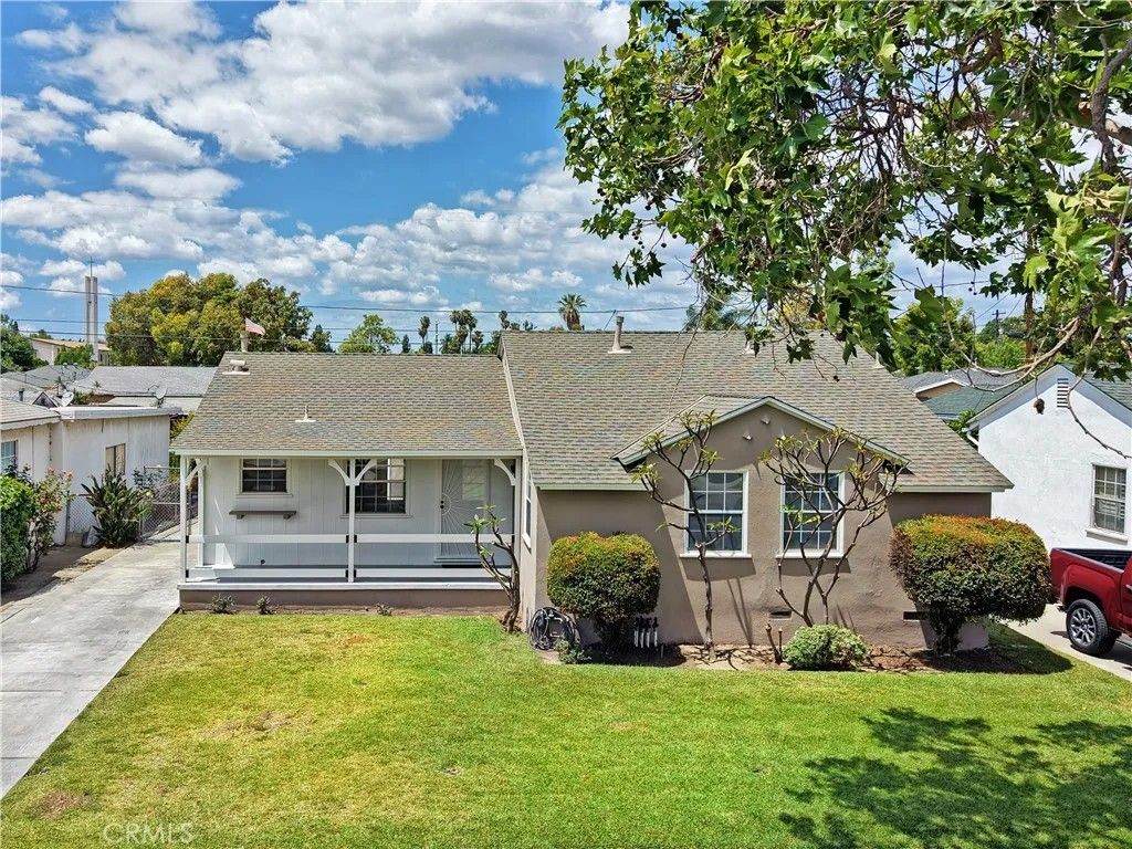 Photo of 5403 Lemoran Avenue, Pico Rivera, CA 90660 (MLS # DW26074541)