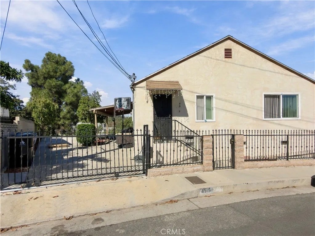4515 Waldo Court