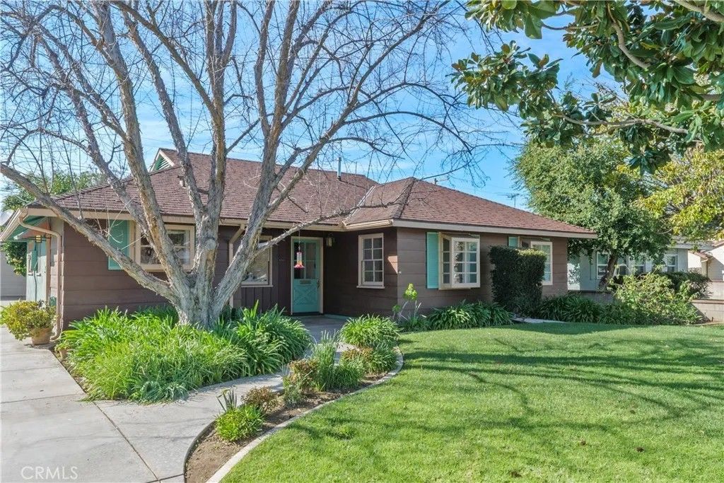 Photo of 6735 De Anza Ave, Riverside, CA 92506 (MLS # IV26034521)