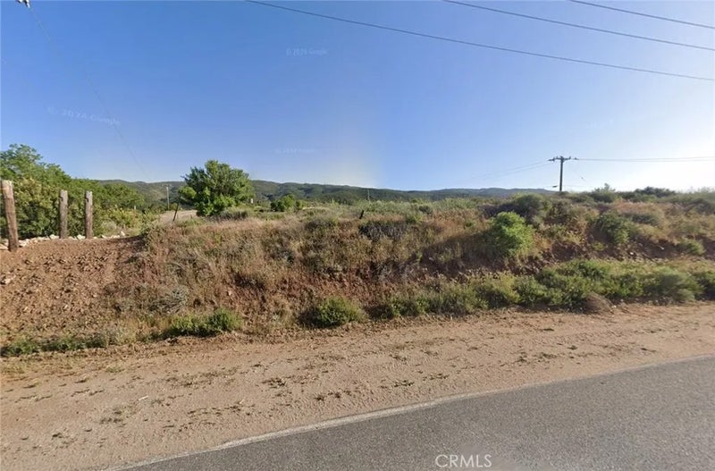 39250 Bouquet Canyon