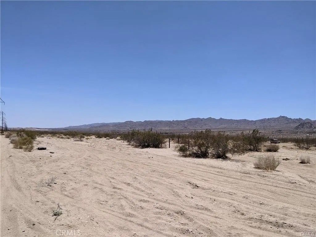 Photo of 0 None, Joshua Tree, CA 92277 (MLS # IV26010671)