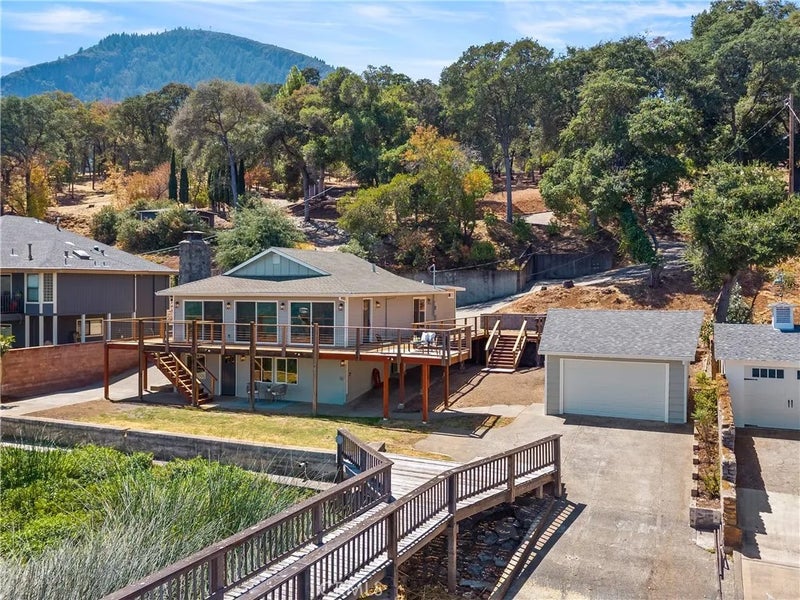 2570 Eastlake Drive