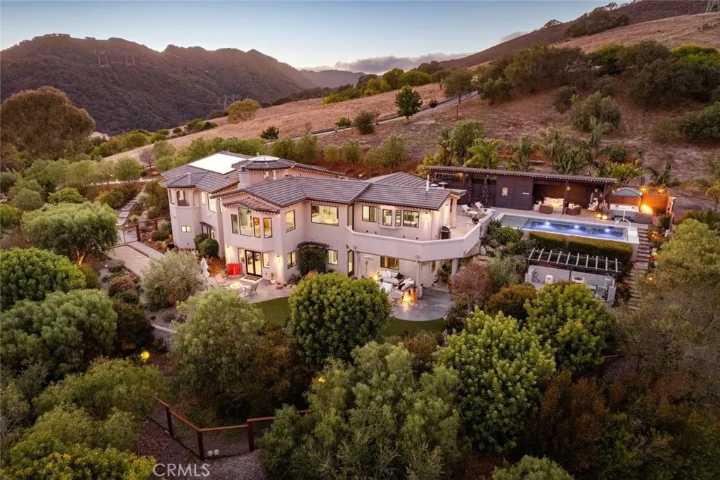 850 Bassi Dr.