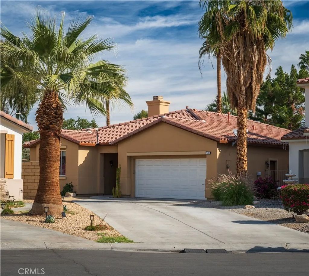 Photo of 240 Paseo Vista Cir, Palm Desert, CA 92260 (MLS # CV26037633)