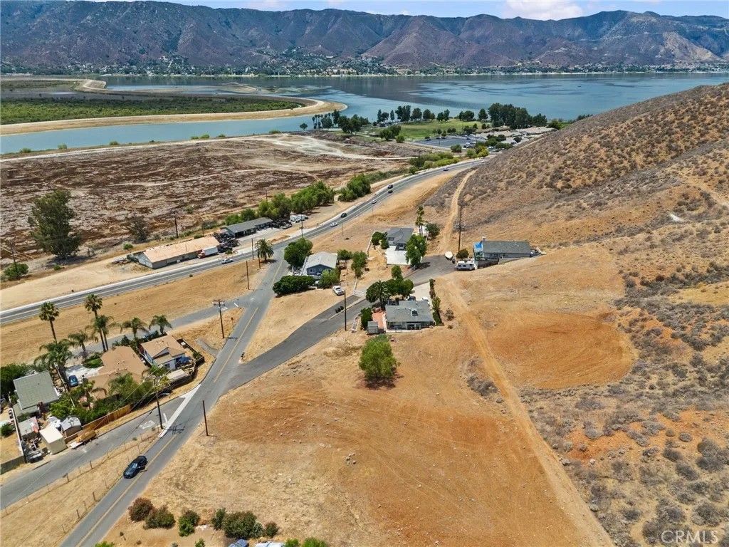 Photo of 0 Country Club Blvd, Lake Elsinore, CA 92530 (MLS # SW25158132)