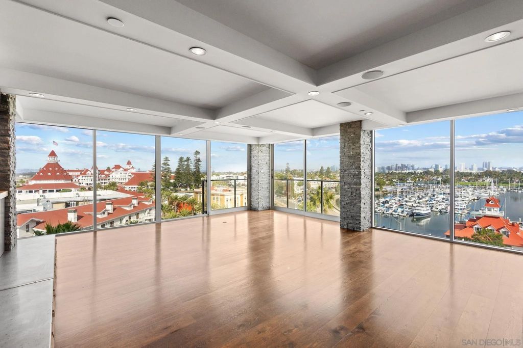 Photo of 1710 Avenida Del Mundo #708, Coronado, CA 92118 (MLS # 250045374)