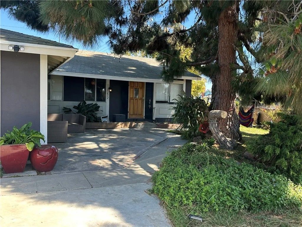 Photo of 15472 La Salle Lane, Huntington Beach, CA 92647 (MLS # OC26080776)