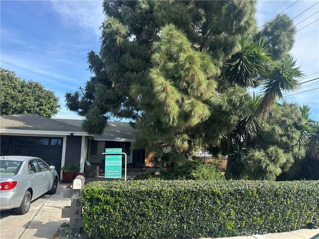 Photo of 15472 La Salle Lane, Huntington Beach, CA 92647 (MLS # OC26080776)