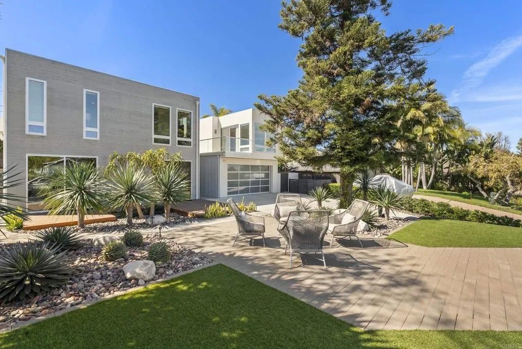 Photo of 419 Parkwood Ln, Encinitas, CA 92024 (MLS # NDP2602419)