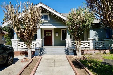 1323 W 41st Los Angeles CA 90037