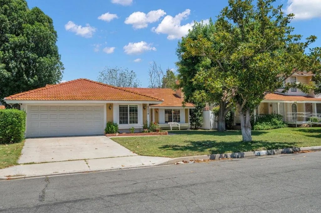 45378 Clubhouse Drive