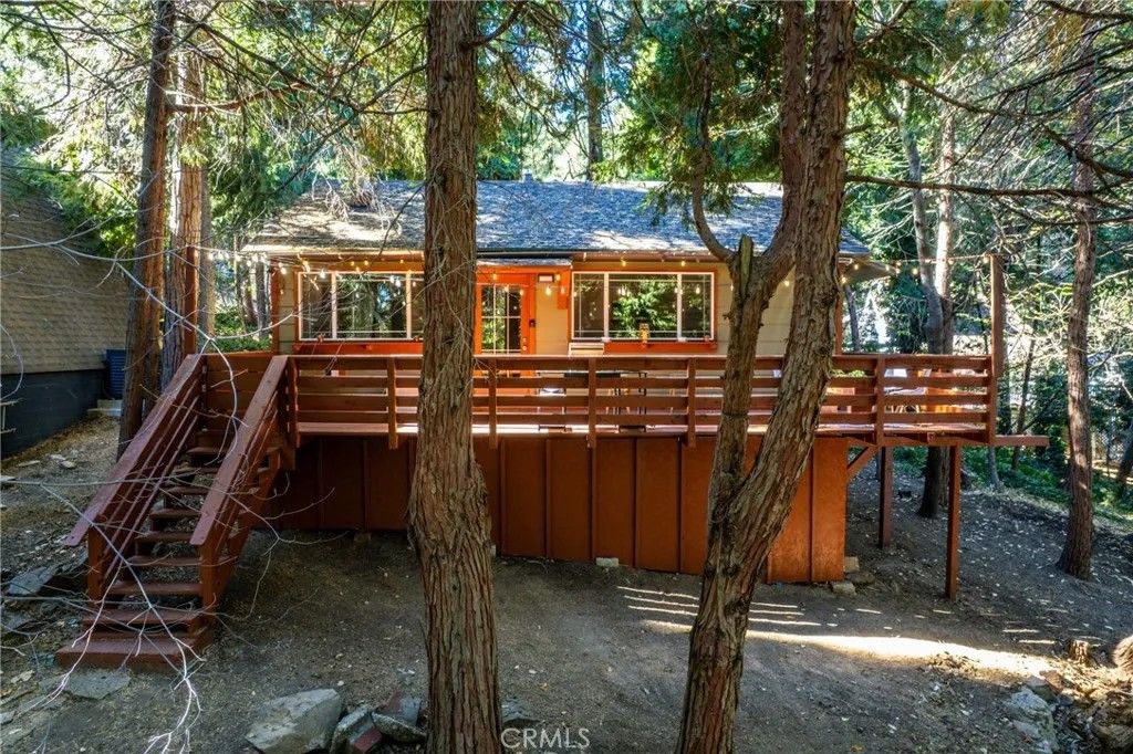 Photo of 668 Mormon Springs, Crestline, CA 92325 (MLS # IG25275932)