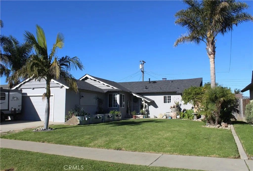 Photo of 607 E Monroe Street, Santa Maria, CA 93454 (MLS # SC25273154)