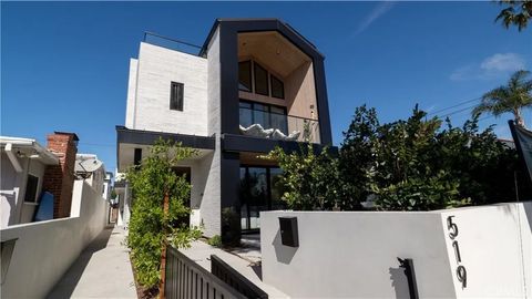 Photo of 519 Narcissus Avenue, Corona Del Mar, CA 92625 (MLS # OC26010878)