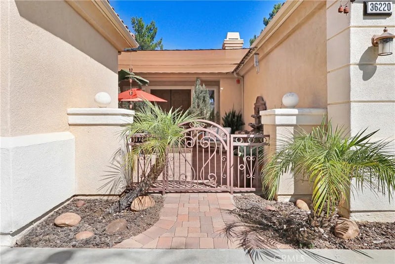 36220 Eagle Lane