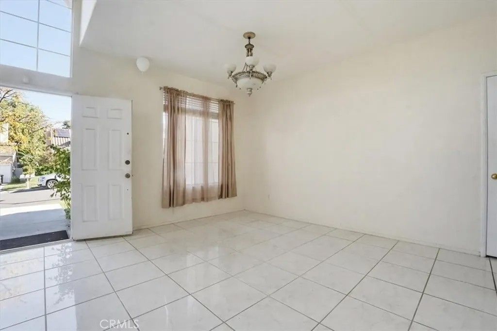 Photo of 748 Navarro Dr, Corona, CA 92879 (MLS # IG25270118)