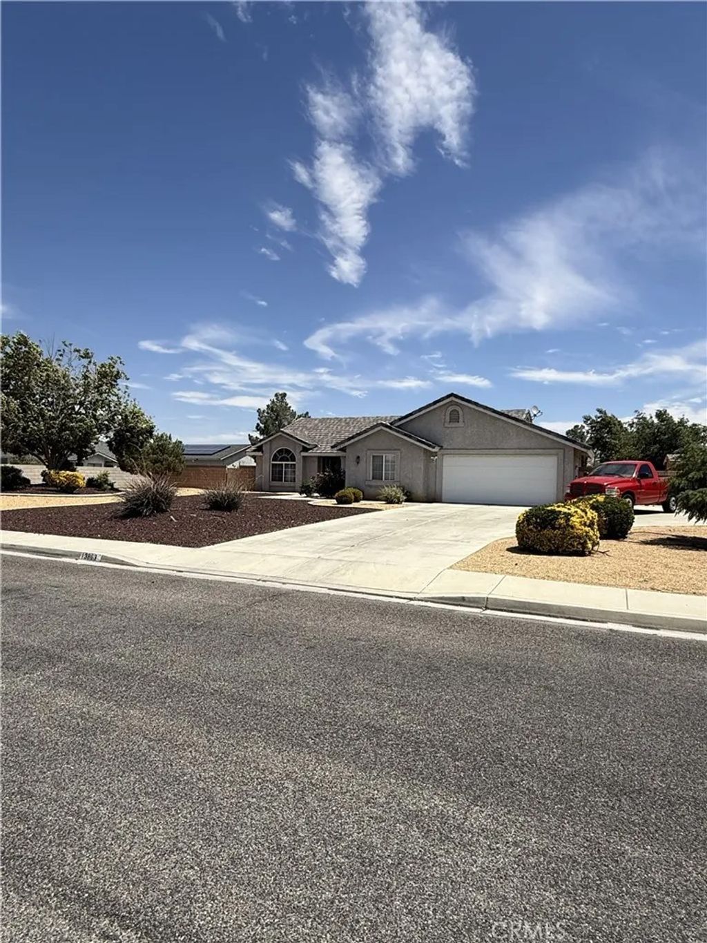Photo of 13863 Coachella Road, Apple Valley, CA 92307 (MLS # CV26097188)
