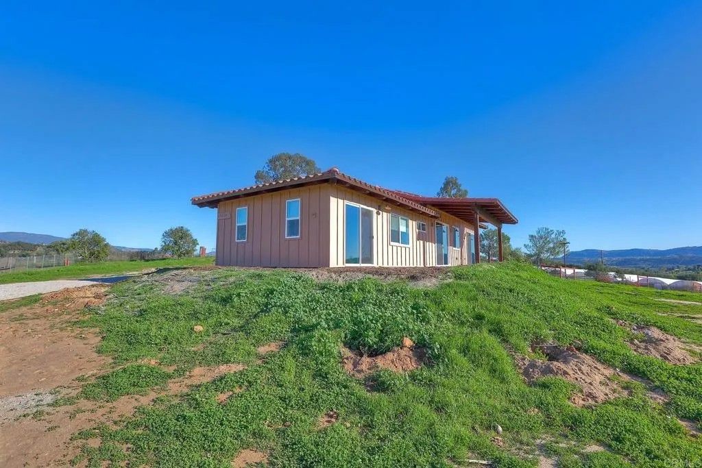 Photo of 29433 Cole Grade Road, Valley Center, CA 92082 (MLS # NDP2600589)