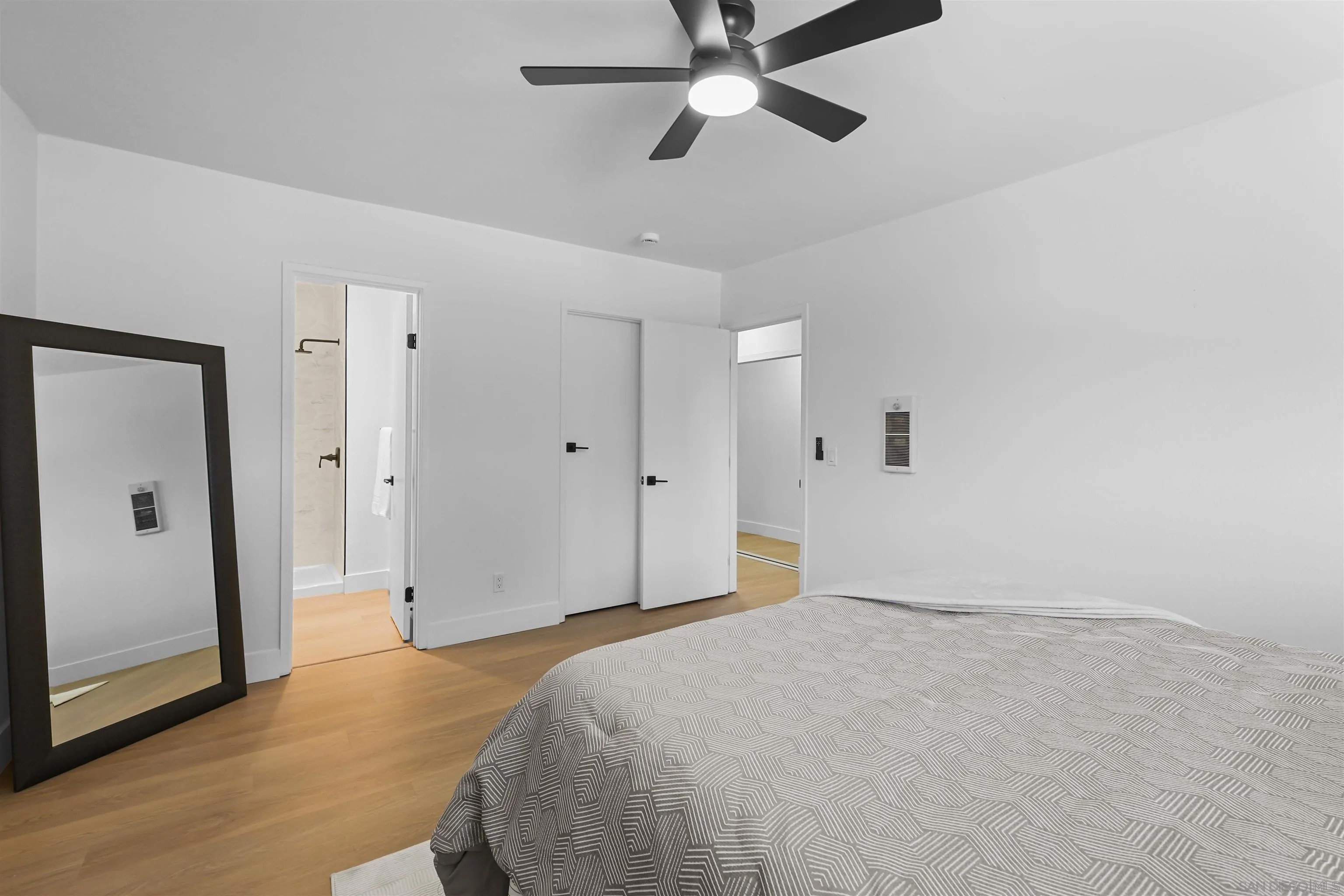 4205 Asher St 32