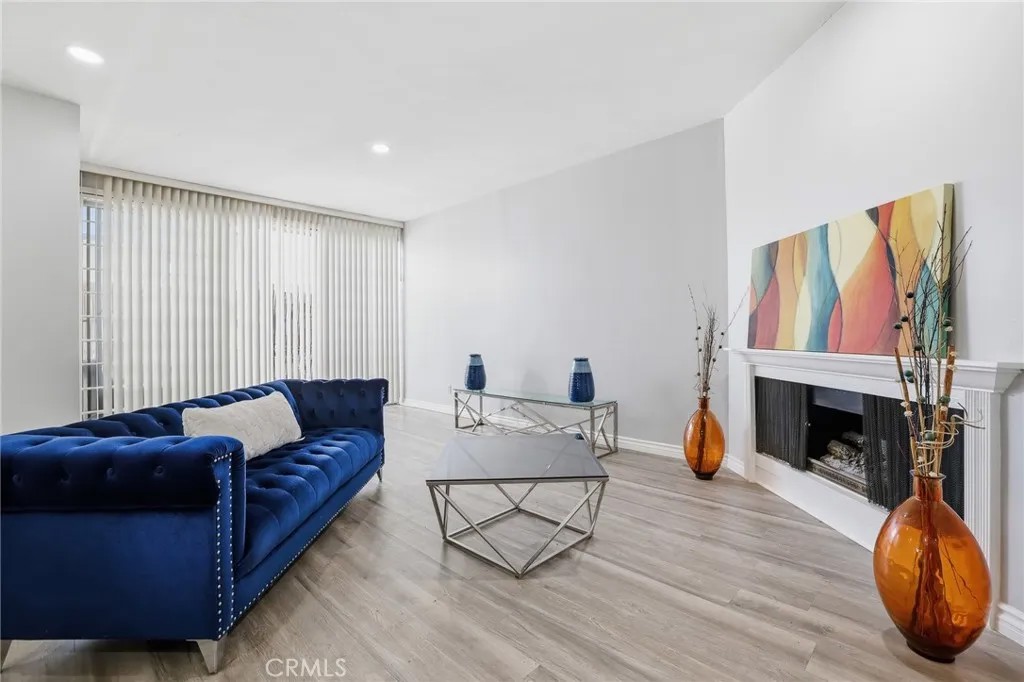 400 S La Fayette Park 315