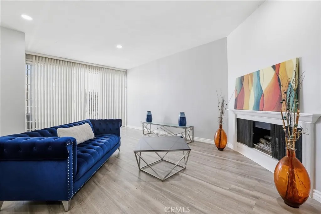 400 S La Fayette Park 315