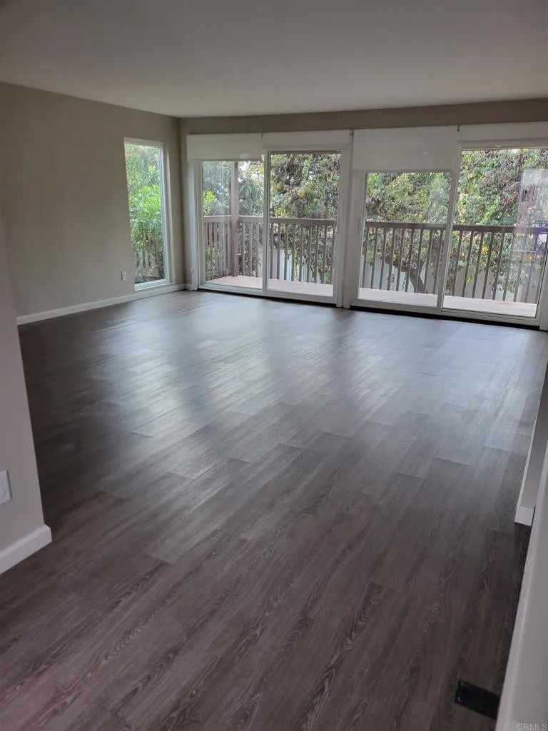 6249 Caminito Juanico